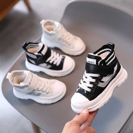 Running Children Shoes for Kids Sneakers Boys Casual Shoes Girls Sneakers Sport Trainer Footwear Short Fashion Martin Boots 210713