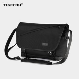 Messenger Bags Fashion Men Tigernu 2021 9.5L Shoulder Bag Light Weight Designer For Large Capacity Casual Sling Male