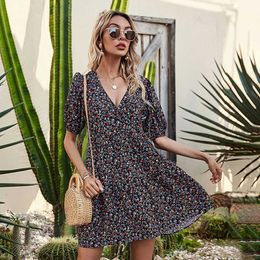 Temperament V Neck Chiffon Floral Print Lantern Sleeve High Waist Dress Women Casual Boho Streetwear Elegant Beach Party Dresses 210608