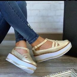 Summer Women Flat Platform Sandals Gladiator Buckle Strap Brogue Ladies Shoes Round Toe Hollow Out Casual Female Pumps