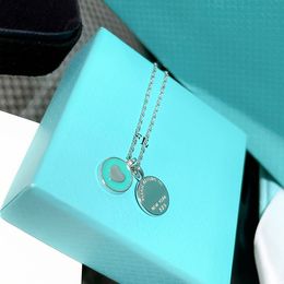 Women Designer Necklaces Luxury Jewellery Classic Blue Heart Love Pendant Necklace Womens Silver Chains Links Neckwear Bracelets