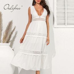 Summer Women Sexy Party Backless Hollow Out Embroidery Red White Lace Crochet Vocation Long Beach Dress 210415