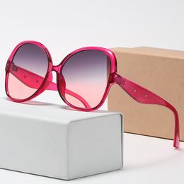Designer Sunglasses luxury Brand Eyeglasses Outdoor Shades PC Frame Fashion Classic Lady luury Sunglasse Mirrors for Women