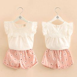 Summer Fashion 2 3 4 6 8 10 Years Hollow Out Fly Sleeve T Shirt+Floral Shorts 2 Pieces Little Kids Baby Girls Sets 210529