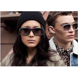 Brand Designer High Quality Summer Popular Sunglasses Men Women Sun glasses UV400 lens Unisex with Original case