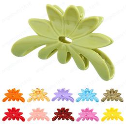 Summer Woman Fashion Accessories Simplicity Plastic Flowers Hair Clip PC Material Nonslip Back Of The Head Clips For Updo Fixed