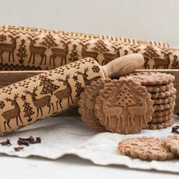Christmas Embossing Wooden Pin Baking Cookies Noodle Biscuit Fondant Cake Dough Engraved Rolling Reindeer Kitchen Accessories 210401