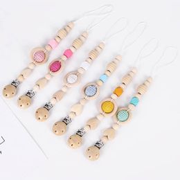 Silicone Baby Pacifier Holders Clips Love Weaning Teething Natural Wooden Infant Feeding Kids Accessories Toddler Toys