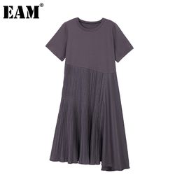 [EAM] Women Grey Irregular Pleated Long Dress Round Neck Short Sleeve Loose Fit Fashion Spring Summer 1DD8684 21512