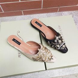 Pearl string pearl upper summer slippers women's outdoor shopping flat slippers exquisite women's Sandals Flip Flops
