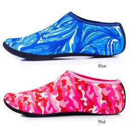 1 Pair Unisex Diving Socks Beach Water Sports Shoes Aqua Snorkeling Socks Swimming Pool Anti Slip Camouflage Yoga Shoe Socks Y0714