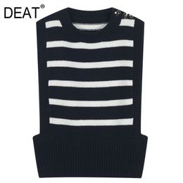 Spring And Summer Fashion Sleeveless Temperament Round Neck Button Letter Stripe T-shirt Vest Women's SH797 210421