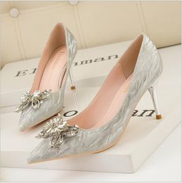 Newest Sequins Shoes Crystal buckle High Heels Women Pumps Pointed Toe Woman Crystal Party Wedding Shoes for Women