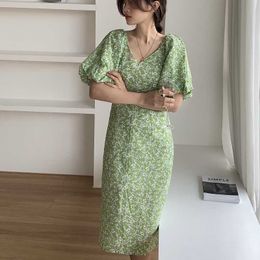 Summer Elegant V-Neck French Puff Sleeves Floral Printing Streetwear Casual Retro Sweet Long Dresses Vestidos 210529