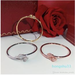 Double leopard head Personality domineering Women's Bracelet money Simplicity Dance Bracelet Giving gifts Leopard bracelet