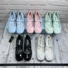 Дизайнерские женские высокие каблуки одеваются обувь балетные сандалии классический роскошный макрон конфеты.