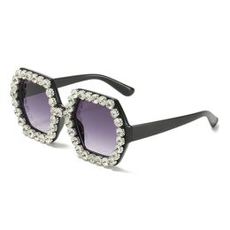 Big Artificial Diamonds Women Sunglasses Heavy Hexagonal Plastic Frame With Rhinestones UV400 Lenses And Succinct Legs Fashion Luxurious Sun Glasses