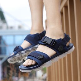 Fashion Ins Mens Sandals Summer Men Holiday Shoes Flat Casual Man Beach Sandals Black Red Blue Summer Male Shoes A1424