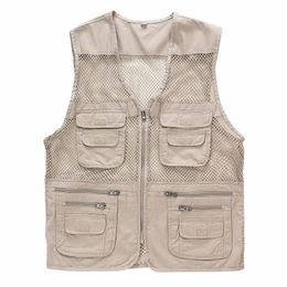 Solid Men Fishing Life Vest Outdoor Multi-Pocket Outwear Mesh Hollow Out Mens Vests Casual Breathable Pography Gilet 210524