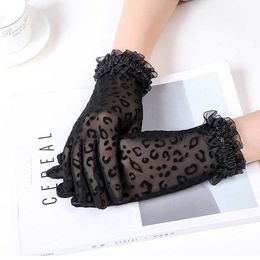 1 Pair Fashion Sexy Leopard Women Lace Sunscreen UV-Proof Driving Gloves Ladies Mesh Short Thin Gloves Y0827