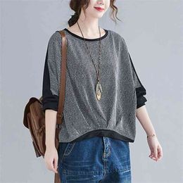 Women Loose Casual Cotton T-shirts New Spring Korean Simple Style Patchwork Color Female Batwing Sleeve Tops Tees S3283 210412