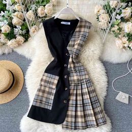 Women Dress Summer Patchwork Pleated Elegant V Neck Sleeveless Plaid Print Single Breated OL Short with Pocket 210603