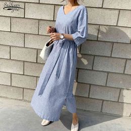 Summer Women Dress Loose Vintage V-neck Half Sleeve for Striped Cotton and Linen Long Vestidos 9679 210508