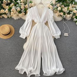 Summer Beach Romper Fashion Women Puff Sleeve V-neck Ladies Pleated Wide Leg Ruffle Overalls Jumpsuits Femme 210422