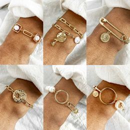 17km Vintage Pearl Bracelet for Women Korean Female Flower Pearl Bangles Bracelet 2020 Charms Fashion Couple Pearl Jewelry Q0719