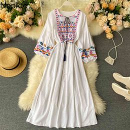 Neploe Bohemian Holiday Dresses Women Floral Embroidery O Neck Puff Sleeve Dress Lace Up Slim Waist A-line Vestidos 1C365 210423