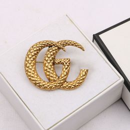 Famous Classic Gold Brand Luxury Desinger Brooch Women Rhinestone Letters Big Brooches Suit Pin Fashion Metal Jewellery Clothing Decoration Accessories Gifts