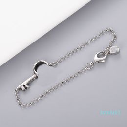 luxury- New Fashion Couple Bracelet Creative Retro Keychain Bracelet High Quality Silver Plated Material Bracelet Jewelry Supply