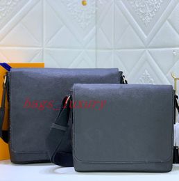 Versatility Men Messenger Bag Outdoor Luxurys Designers Purse Wallet Mens Shoulder Bags Travel Crossbody Handbag