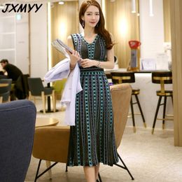 summer new style Korean temperament V-neck waist knit jacquard skirt fashion dress base skirt JXMYY 210412