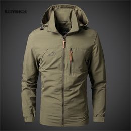 Men Waterproof Jacket Hooded Casual Outdoor Windbreaker Windproof Spring Autumn Fashion Clothing 211126