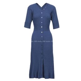 Fashion knitted thread dress waist slimming V-neck long skirt women summer fashion women's clothing 210520