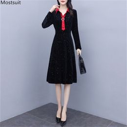 Autumn Winter Elegant Dress Women Plus Size Long Sleeve Diamonds Turn Collar Knee Length es Office Lady Tunic Bodycon 210513