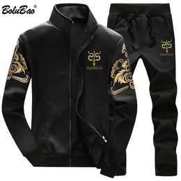 BOLUBAO Men Set Casual Sportswear Tracksuits Sets Gyms Sweatshirt + Sweatpants Fashion Brand Male Two Piece 211220