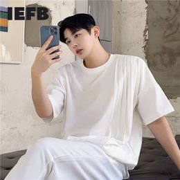 IEFB Summer Personality Design Asymmetric Wrinkle Niche Korean Style Short Sleeve T-shirt Black White Tee Tops 9Y7382 210524