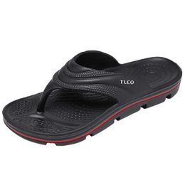 Brand EVA Summer Men Slippers Beach Sandals Comfort Casual Shoes Fashion Male Lightweight Flip Flops Bathroom Footwear 210721