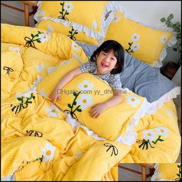 Sheets & Sets Bedding Supplies Home Textiles Garden Daisy Love Of Yellow Soft Veet Comfortable Quilt Er Four Piece Set Textile Three Sheet D