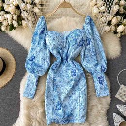 Court Women's Autumn and Winter Fashion Elegant Blue Printed Long Bubble Sleeve Slim Mini Dress Square Neck Vestidos P884 210527