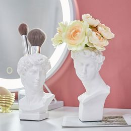 Resin Vase Home Decoration Flower Pot Makeup Brush Holder Sculpture Cosmetic Storage Box Pen Holder Statue Art Decoration 210409