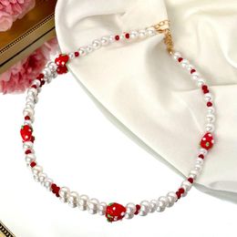 Chains JUST FEEL Red Strawberry Fruit Beads Pearl Chain Necklace For Women Girls Sweet Cute Beaded Fashion Jewellery Party Gift