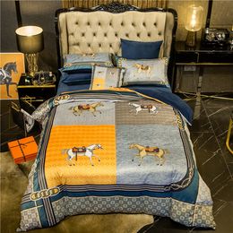 luxury winter designer bedding sets velvet queen King size duvet cover bed sheet pillowcases high quality fashion designers comforter set