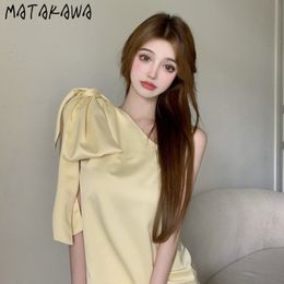 MATAKAWA Oblique Shoulder Women's Tank Top Outer Wear Tank Top Women Summer Bow-knot Sleeveless Top Blusas Mujer De Moda 210513