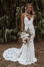 2021 Summer Beach Lace Mermaid Wedding Dress Sexy Backless Spaghetti Straps Long Boho Country Bridal Gowns V-Neck Bride Dresses