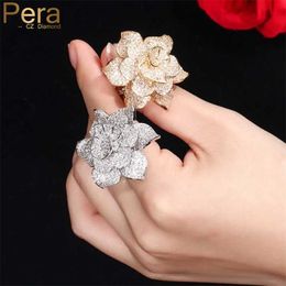 Pera Luxury Big Statement Leaf Cluster Shape for Women Wedding Cubic Zirconia Dubai Gold Bridal Finger Rings Jewellery Gift R091 211217