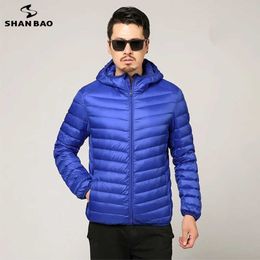 Men's hooded lightweight down jacket autumn and winter brand clothing 90% white duck down warm fashion jacket 8 Colours 211015