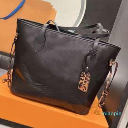 2021 fashion luxury shopping bag designer handbag flower design high quality women's large capacity lattice tote bags for lady MM